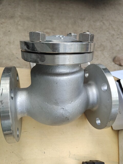 van-mot-chieu-inox