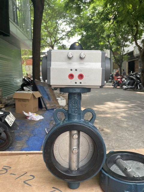 z5547259836624_dfa96539e0a6948e78f9079662972bf5 (1) van-buom-than-gang-dia-inox-JMV